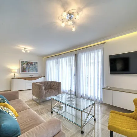 Διαμέρισμα Ref 1408 - Back Croisette - Sea View For Rent *