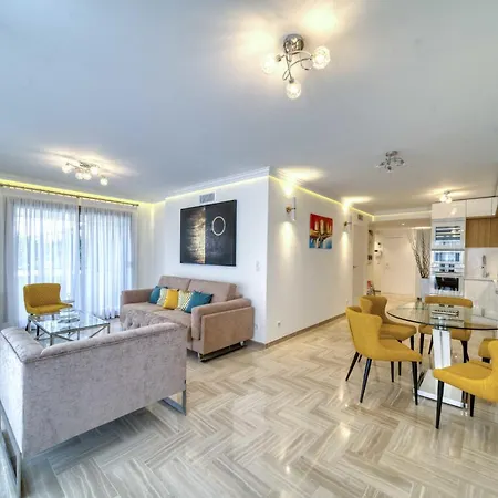Ref 1408 - Back Croisette - Sea View For Rent * Κάννες